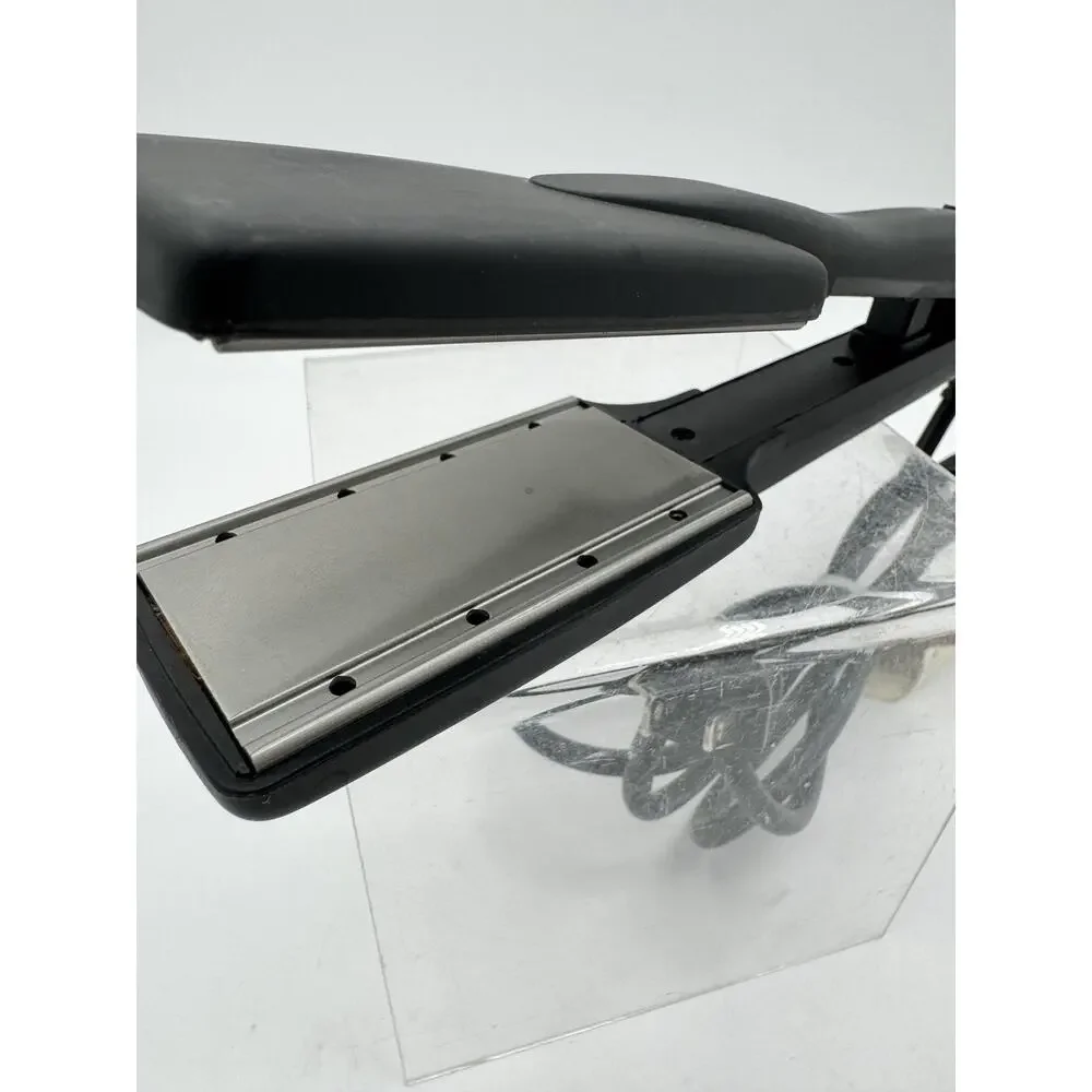 Lilique Professional Salon Styler ES20 Flat Iron 40watt Hair Straightener
